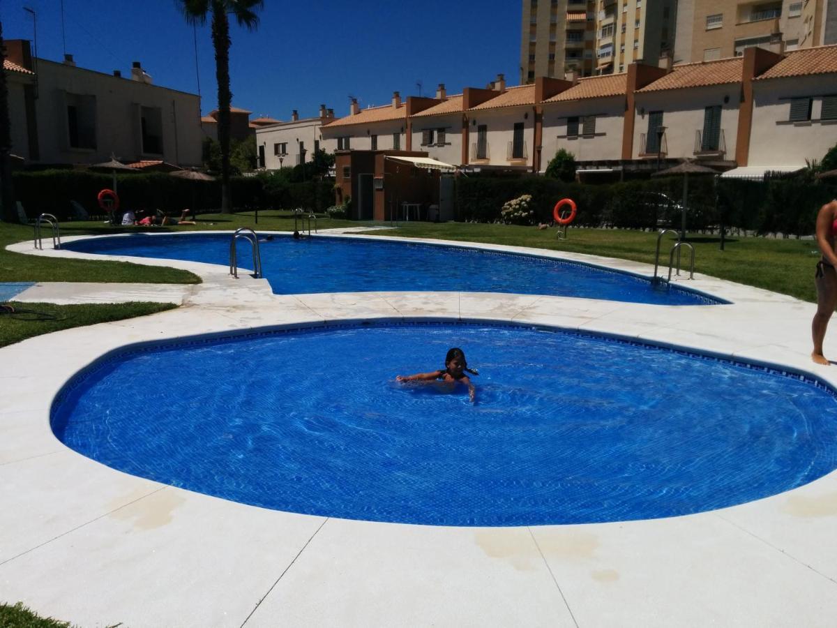 Estudio Con Piscina Y Garaje A 100 Mtr De La Playa Isla Cristina Exteriör bild