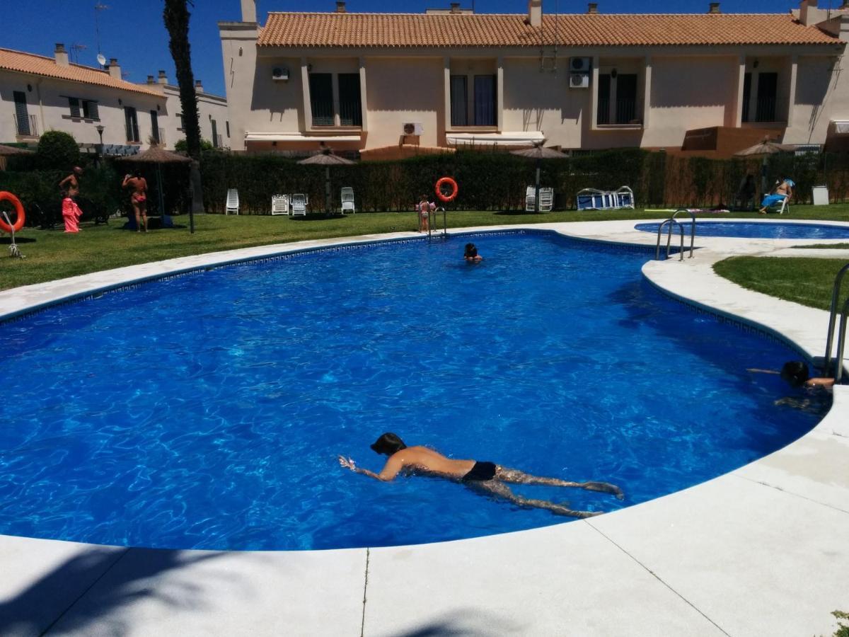 Estudio Con Piscina Y Garaje A 100 Mtr De La Playa Isla Cristina Exteriör bild